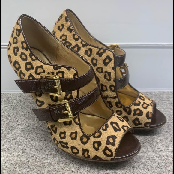 Leopard size 7 Micheal Kors heels - Picture 1 of 3